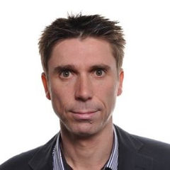 Dr. Maarten Dubois